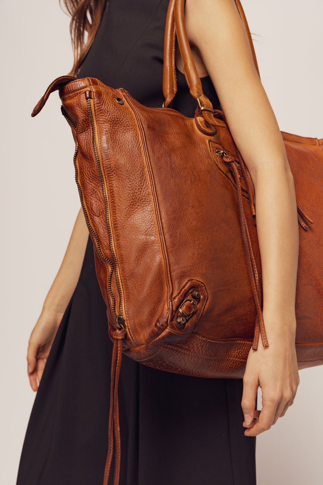 Bayside84 XL Classic Fringe Tote - Warehouse Clearance