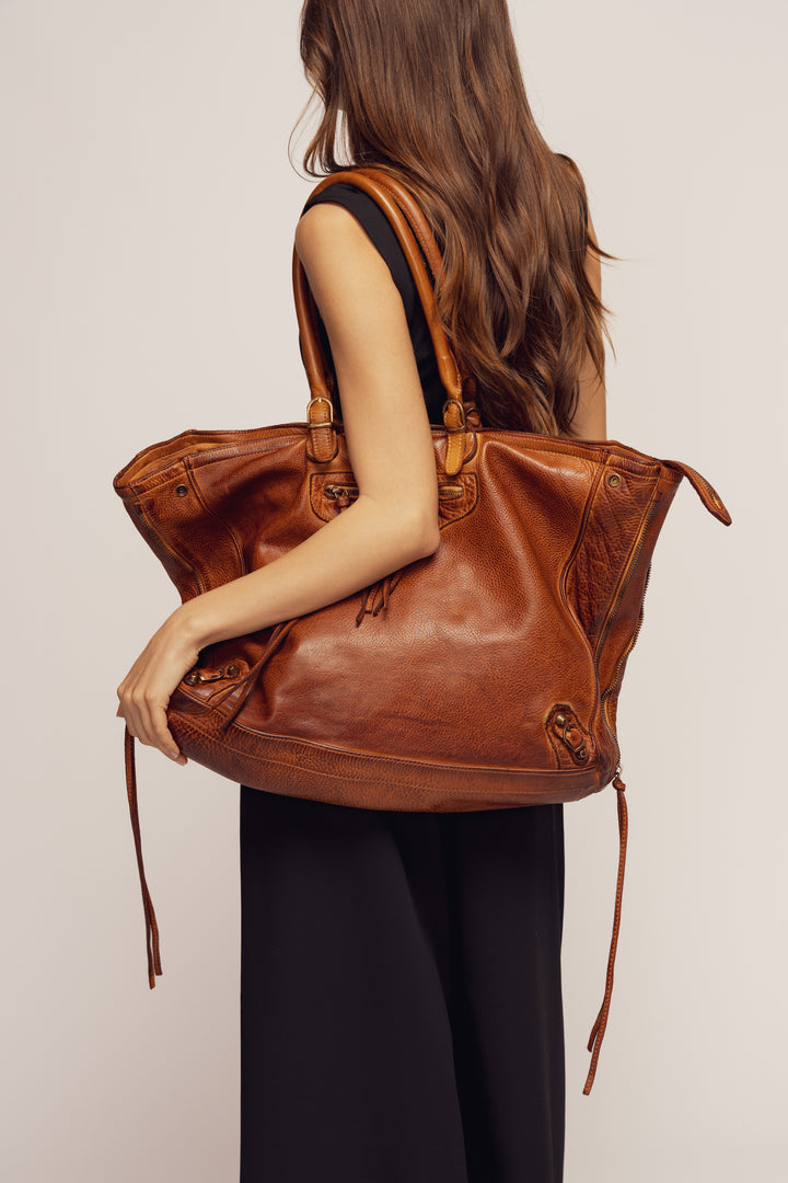 Bayside84 XL Classic Fringe Tote - Warehouse Clearance