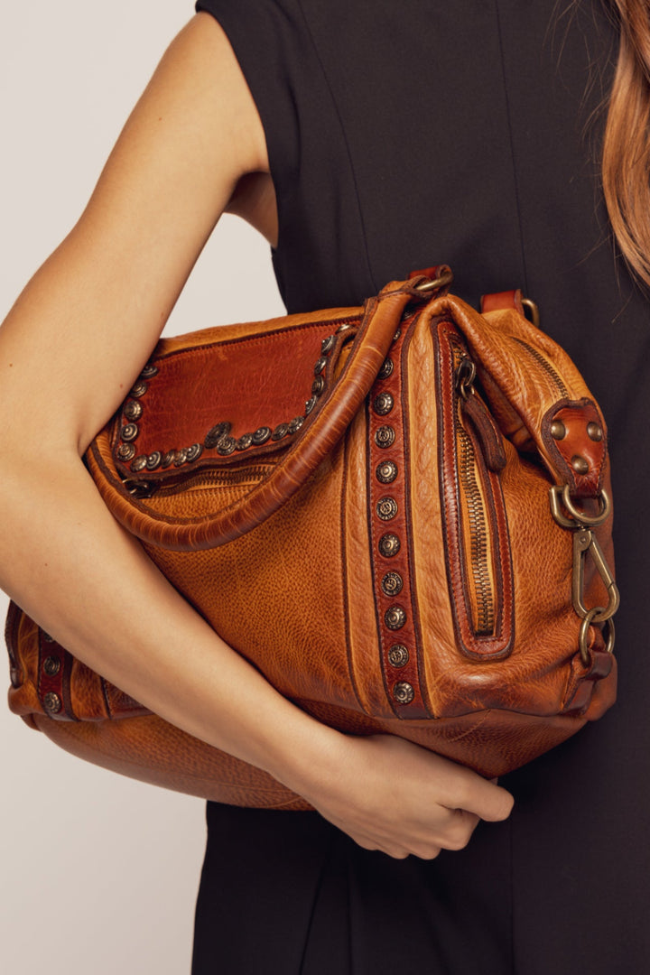 LUSHER MOTORCYCLE BAG COGNAC, BAYSIDE84 + LUSHER COLLAB, MOTOCYCLE HANDBAG, BOXY LEATHER HANDBAG, CONVERTIBLE HANDBAG, STUDDED CROSSBODY HANDBAG, MADE IN ITALY BAGS, VINTAGE LEATHER BAGS