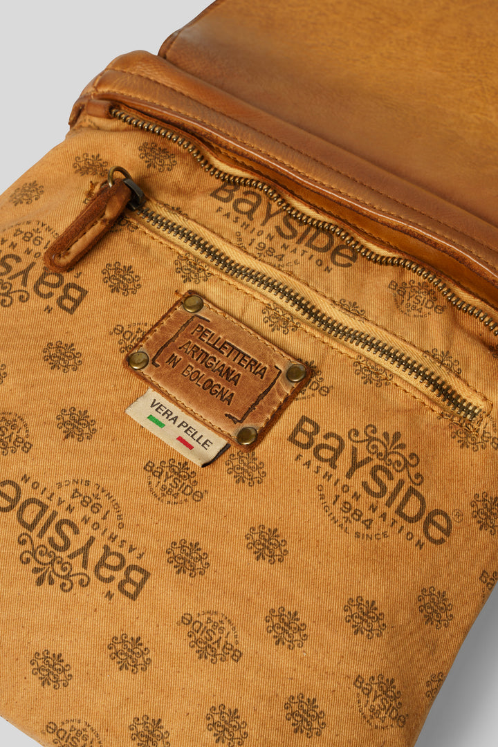 Bayside84 Crossbody Messenger Bag - Cognac