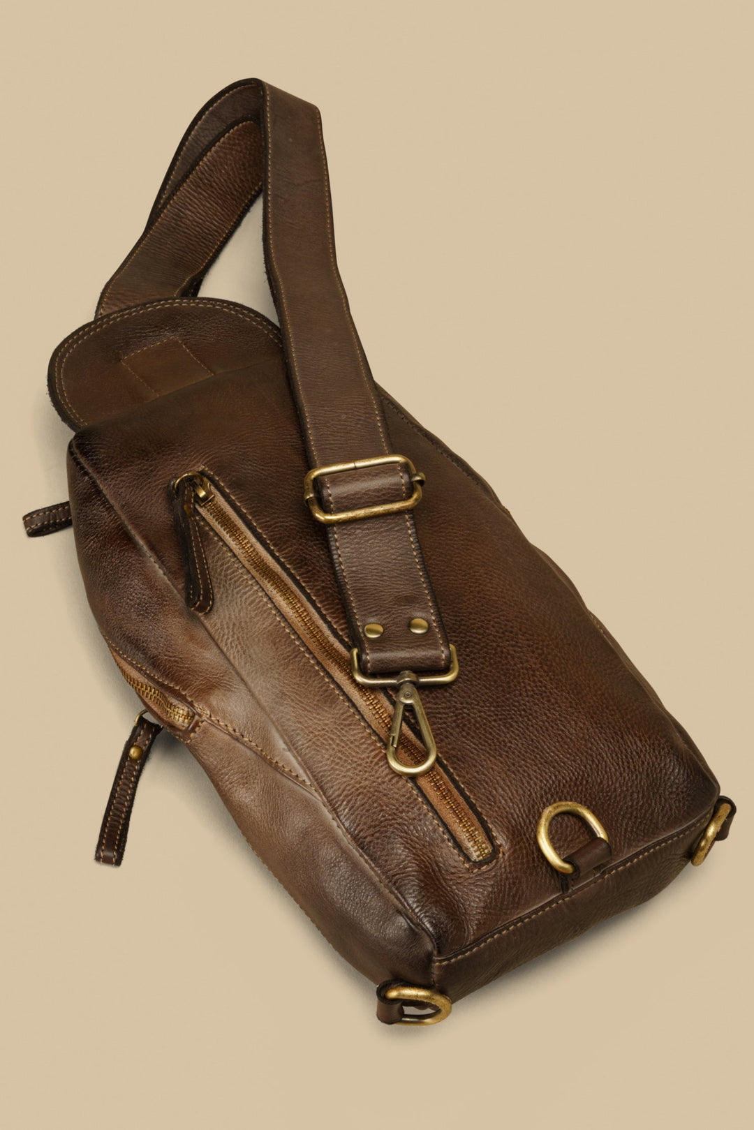 lusher movement sling bag, brown leather sling bag, coach thompson sling bag, COACH Thompson Convertible Sling Bag Leather 70617. 70617 coach thompson convertible crossbody bag, lusher sling bags,