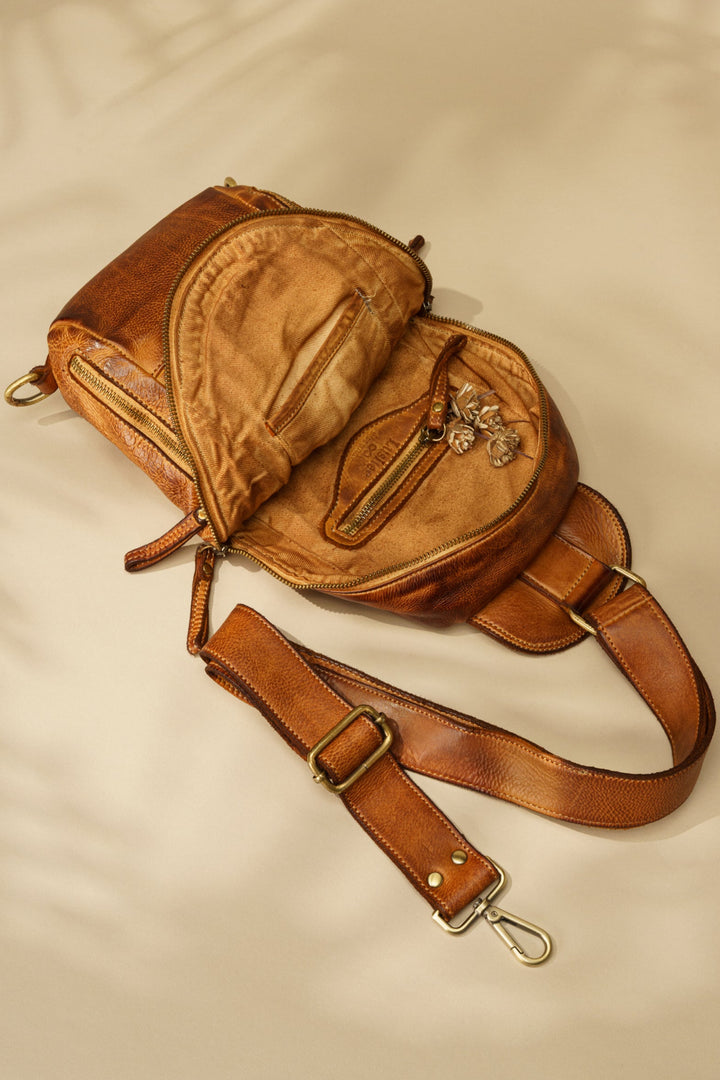 Movement Sling Bag - Cognac