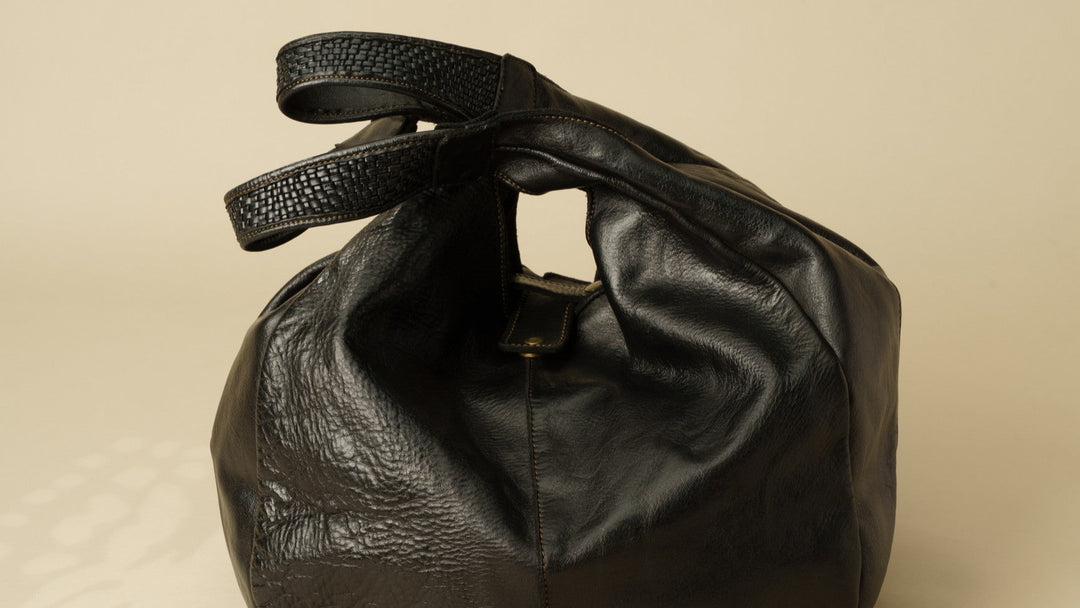 The Timeless Allure of Hobo Bags: Why Lusher Leads the Revival of an Iconic Design