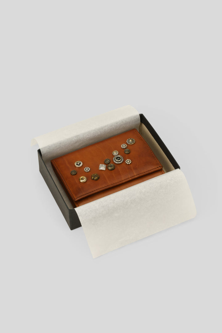 AU79 SMALL STUDDED WALLET COGNAC, LUSHER ITALIAN LEATHER WALLETS, LUXURY ITALIAN LEATHER WALLET COGNAC, STUDDED WALLET