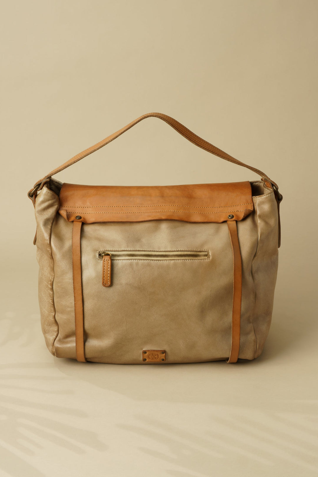 AU79 Messenger & Crossbody Bag - Corda