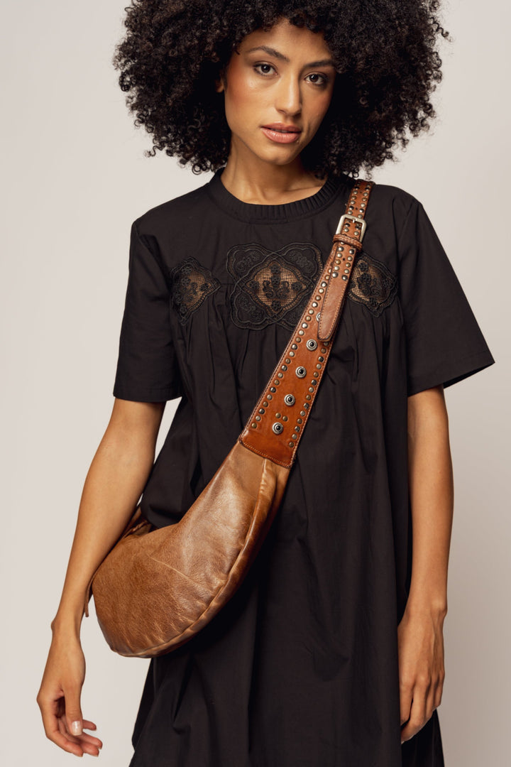LUSHER MUSE SLING BAG, LUSHER AU79 MUSE SLING BAG CARAMEL, STUDDED VEGETABLE TANNED CROSSBODY SLING BAG