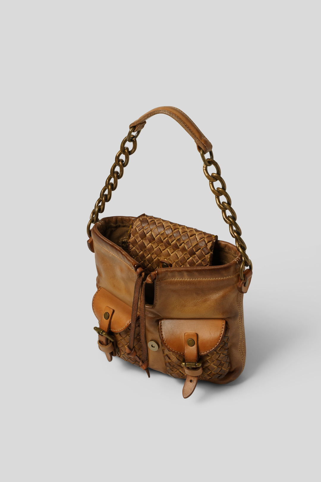 AU79 Woven Multipocket Chain Bag