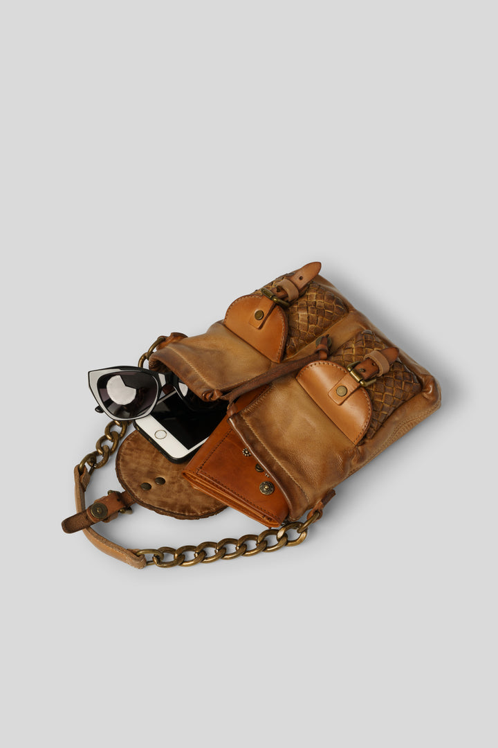 AU79 Woven Multipocket Chain Bag
