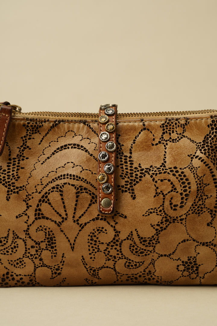AU79 Lace Crossbody Clutch Shoulder Bag - Caramel