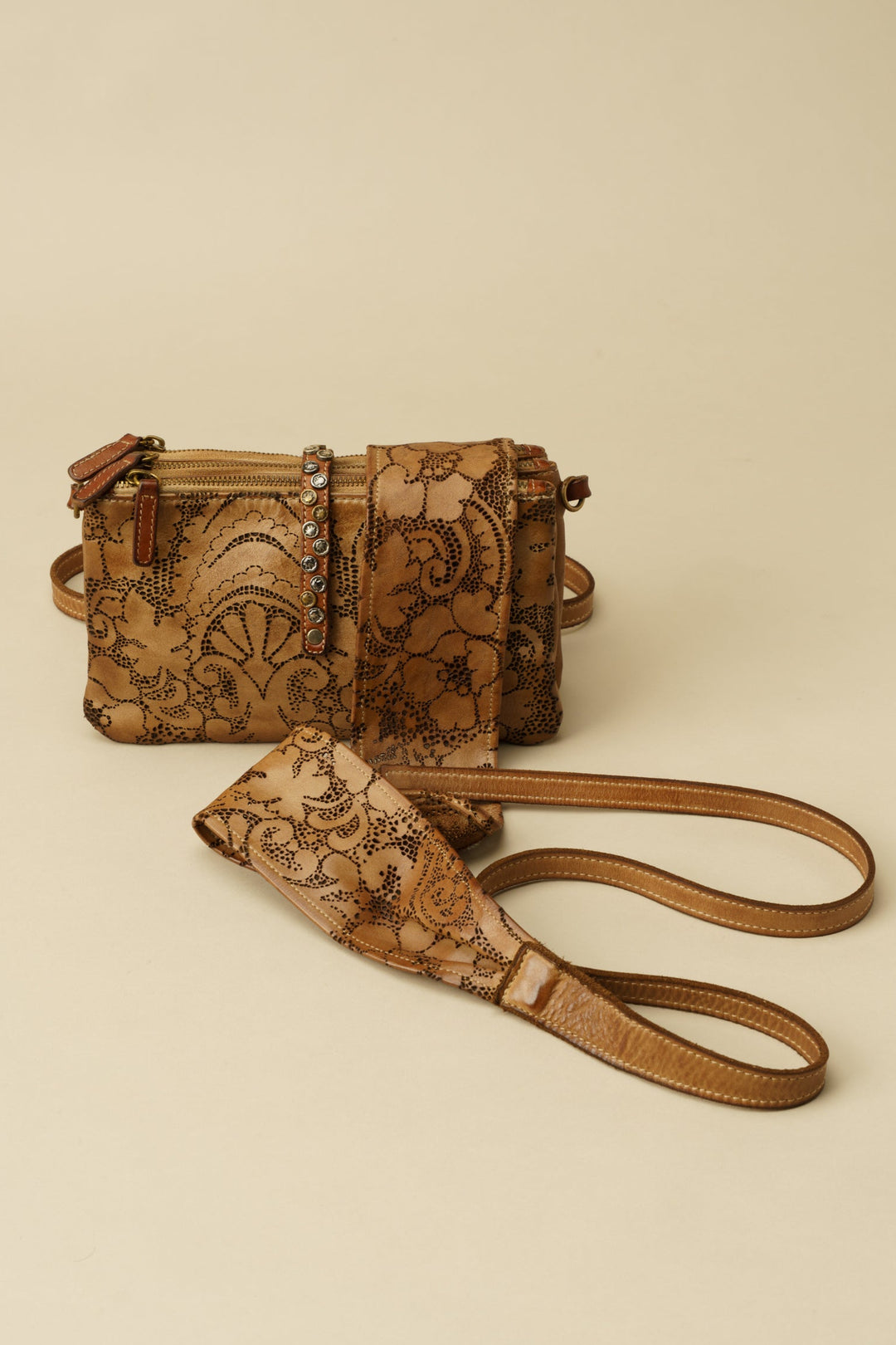 AU79 Lace Crossbody Clutch Shoulder Bag - Caramel