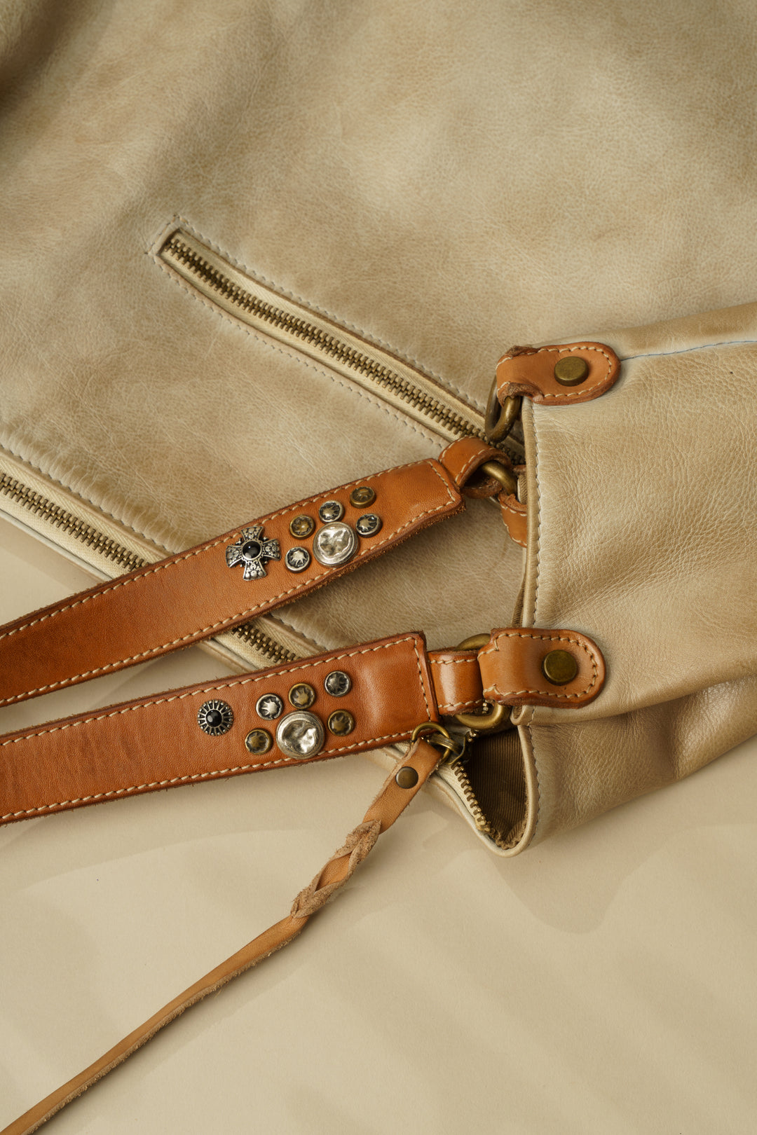 Lusher Studded Slouchy Hobo, AU79 slouchy hobo corda, LUSHER AU79 COLLAB HOBO, TAN LEATHER HOBO WITH STUDDED STRAPS, VEGETABLE TANNED LUXURY SOFT LEATHER HOBO, 