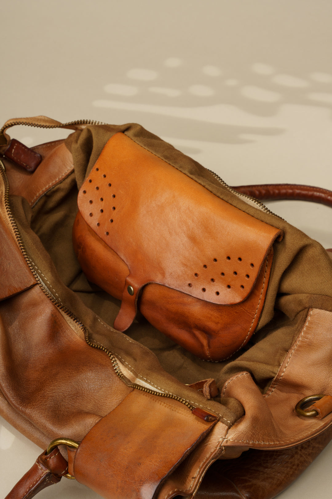 LUSHER AU79 BELTED TOTE COGNAC, Mini Belted Tote