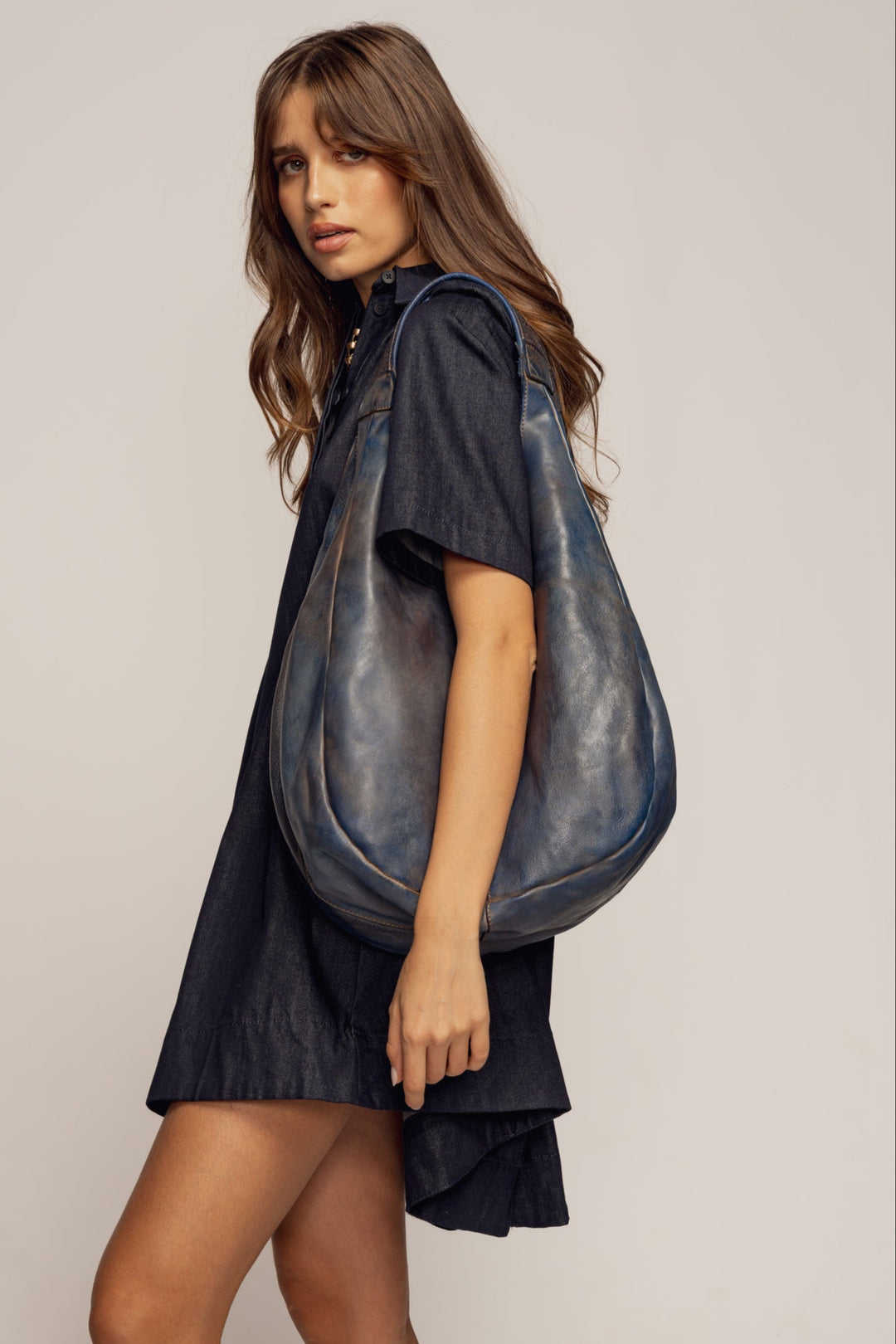 LUSHER CARRYALL HOBO BLUE, LUSHER BAYSIDE84 COLLAB CARRYALL HOBO, BLUE LEATHER HOBO, XL LEATHER HOBO, CROSSBODY HOBO BAG, SOFT SLOUCHY HOBO CROSSBODY