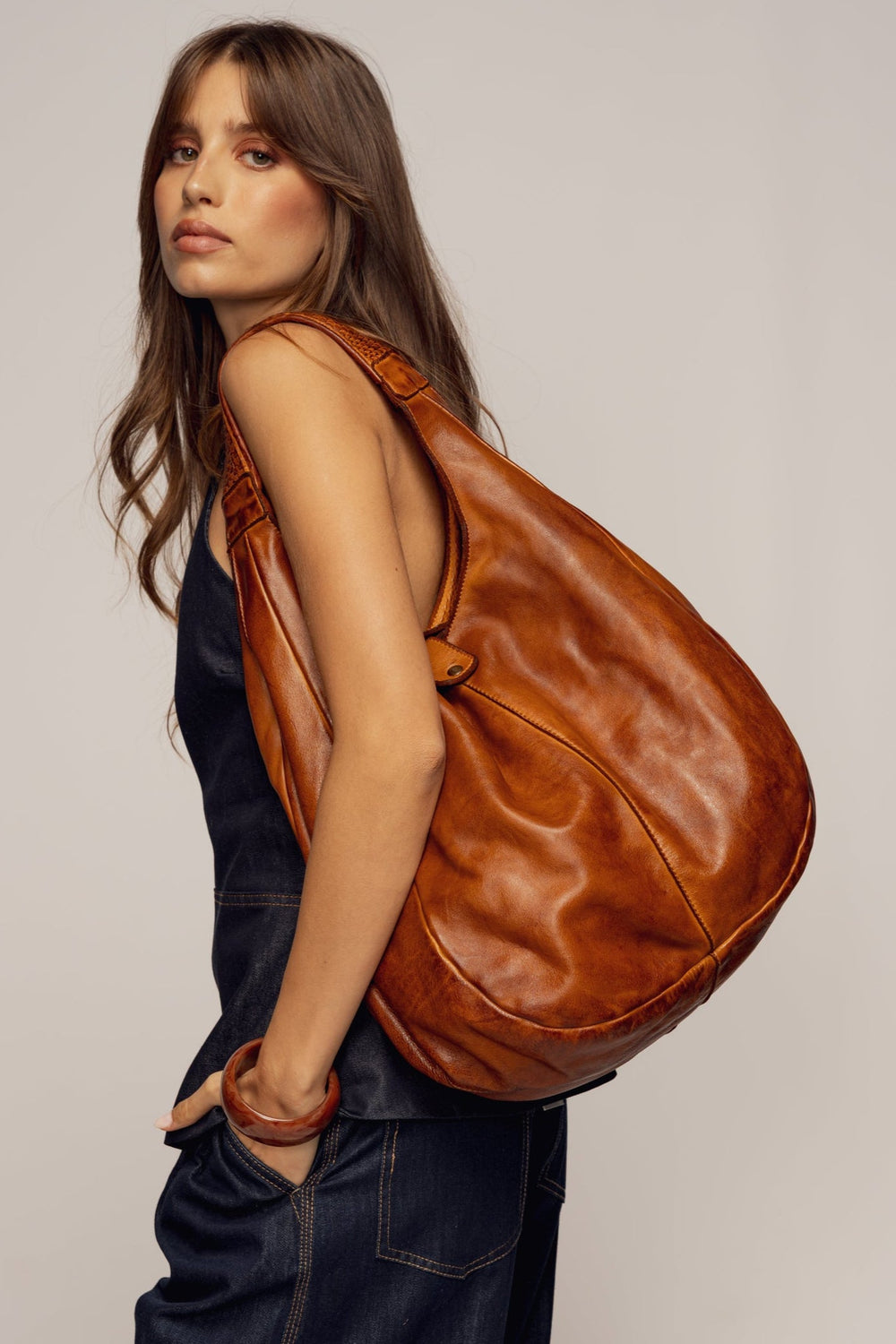 Lusher Carryall Hobo Cognac, Lusher Bayside84 Collab Carryall Hobo, Slouchy Crossbody Hobo, Soft slouchy XL hobo, Hobo Crossbody Bag, Cognac Leather XL Hobo