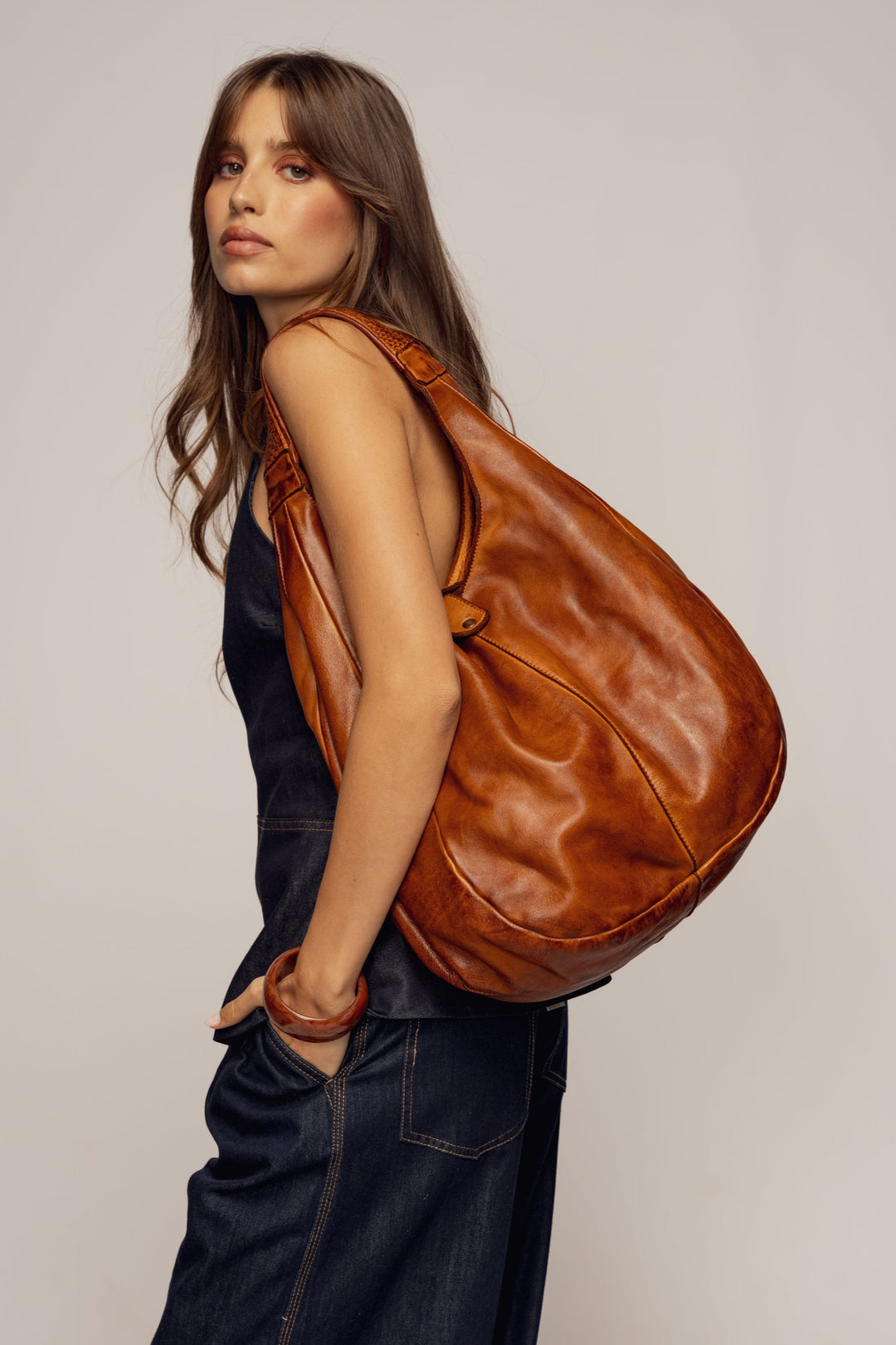Lusher Carryall Hobo Cognac, Lusher Bayside84 Collab Carryall Hobo, Slouchy Crossbody Hobo, Soft slouchy XL hobo, Hobo Crossbody Bag, Cognac Leather XL Hobo