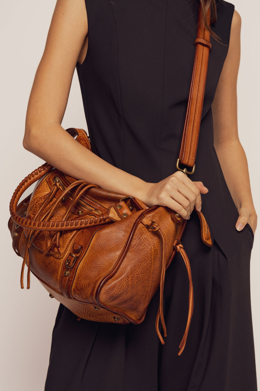 LUSHER CLASSIC FRINGE HOBO, LUSHER + BAYSIDE84 COLLAB, BAYSIDE84 HOBO BAG, LUSHER LEATHER BAGS, COGNAC HOBO BAG 