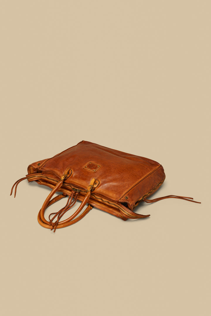 Bayside84 XL Classic Fringe Tote - Cognac
