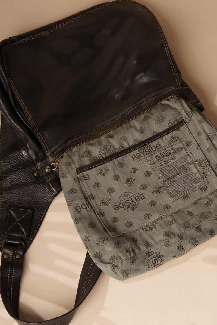 Heritage Leather Saddle Bag - Distressed Black