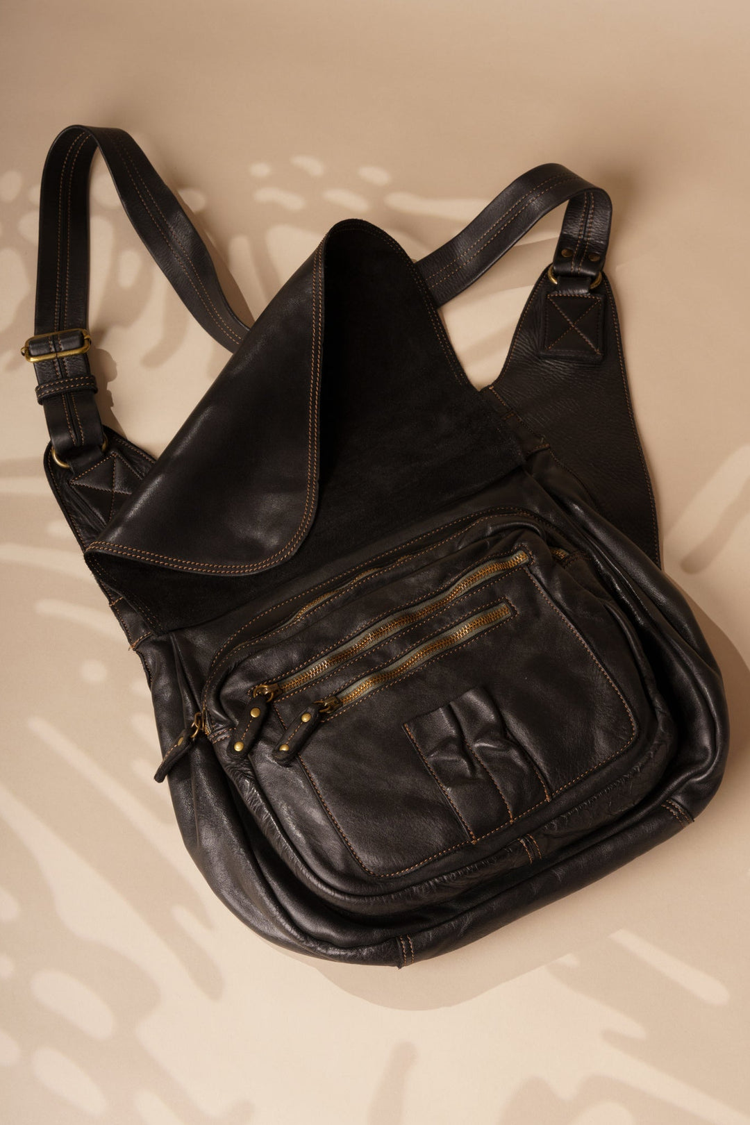 Heritage Leather Saddle Bag - Distressed Black | LUSHER