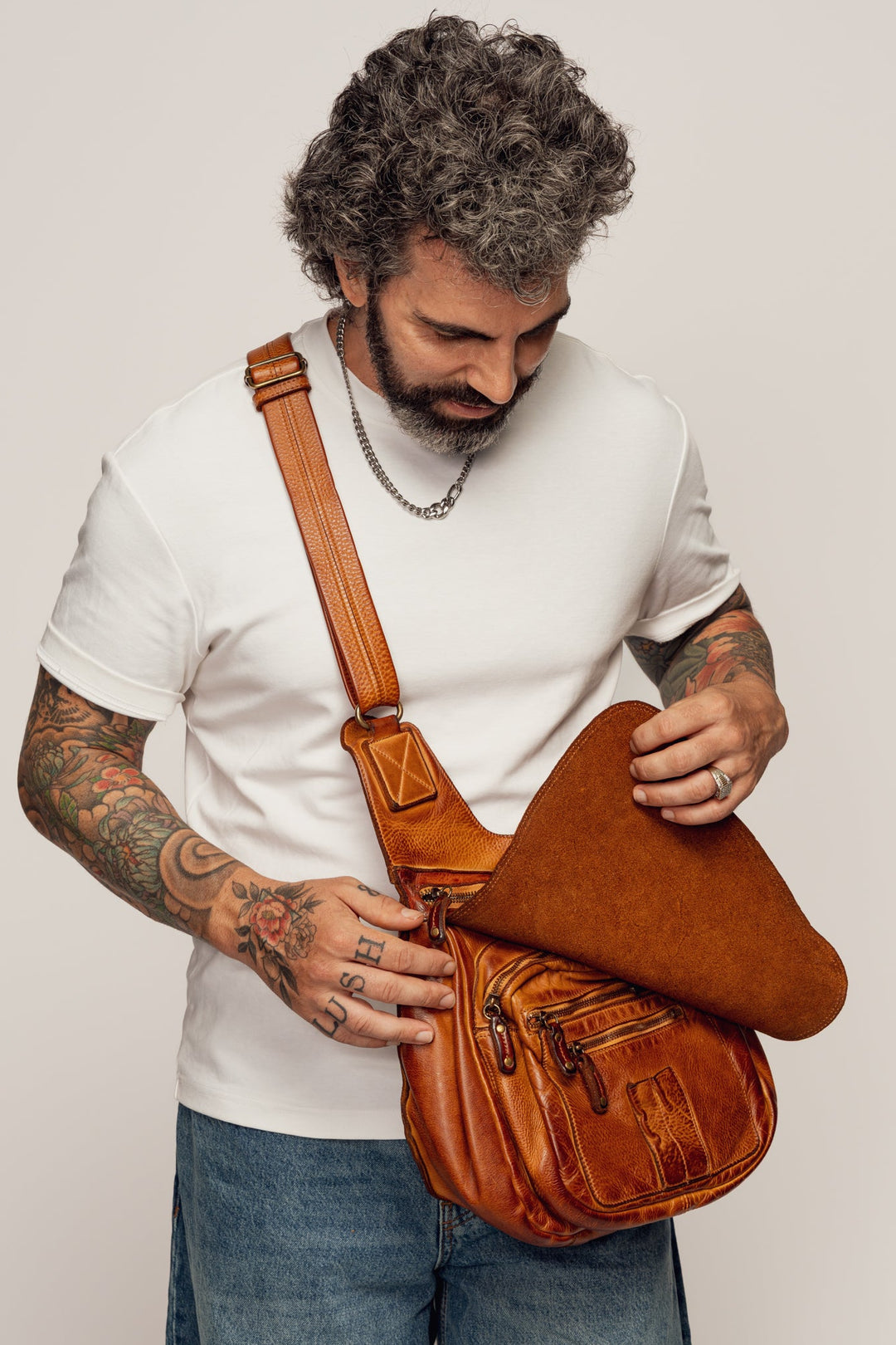 LUSHER CROSSBODY SADDLE BAG, LUSHER BAYSIDE84 CROSSBODY SADDLE BAG COGNAC