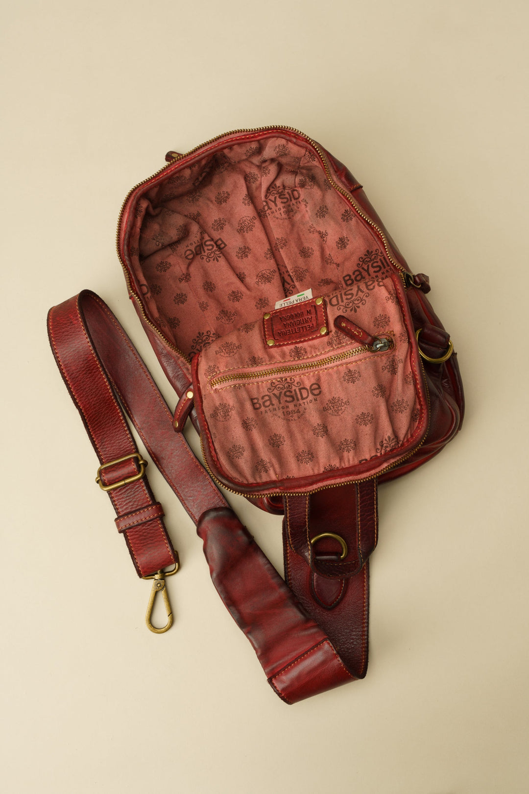 BAYSIDE84 Modena Sling Bag - Bordeaux