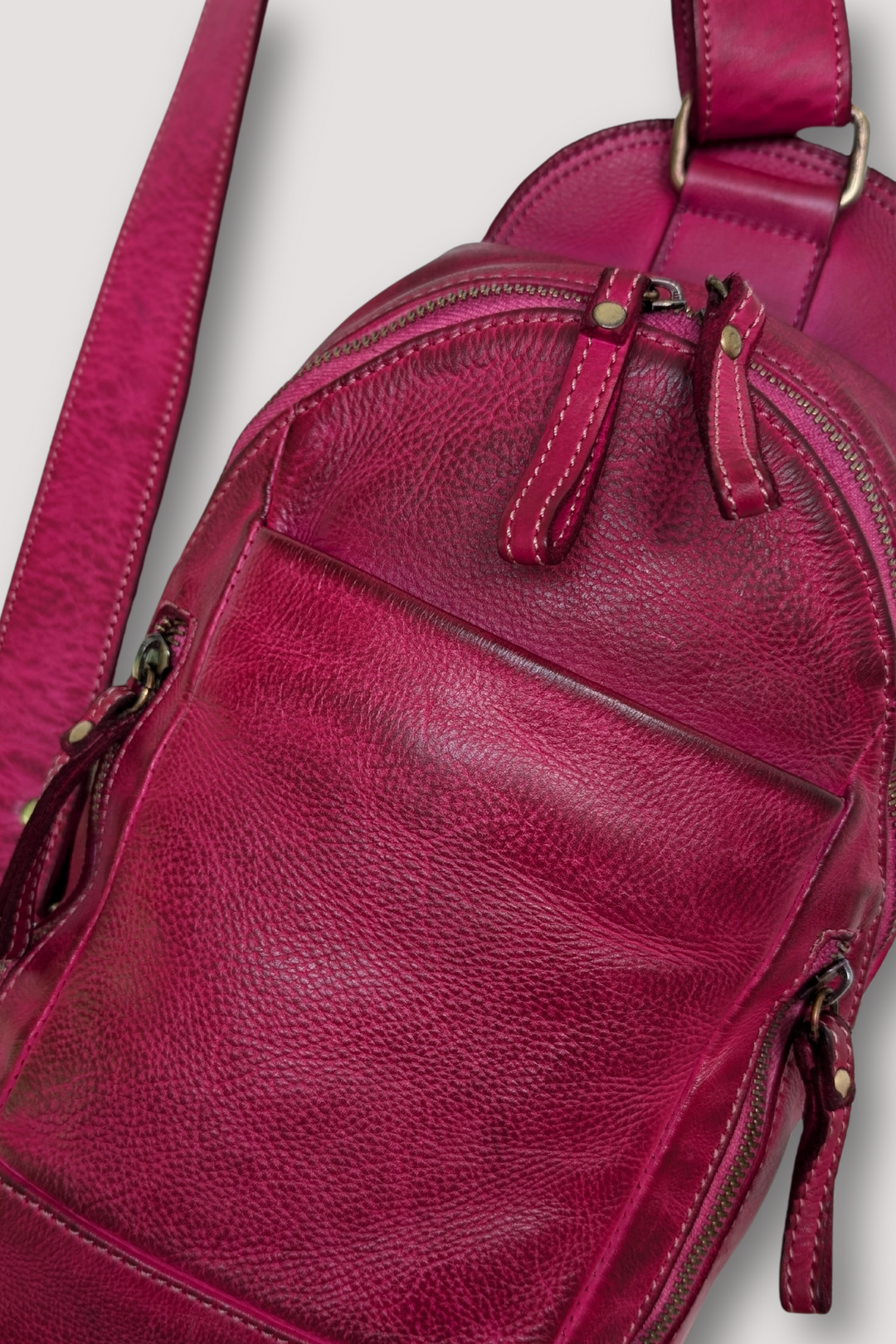 Movement Sling Bag - Stoned Fuchsia