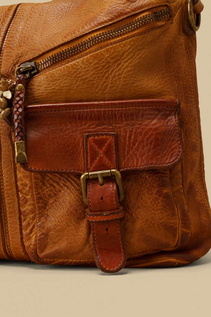 Bayside84 Multipocket Shoulder Bag - Cognac