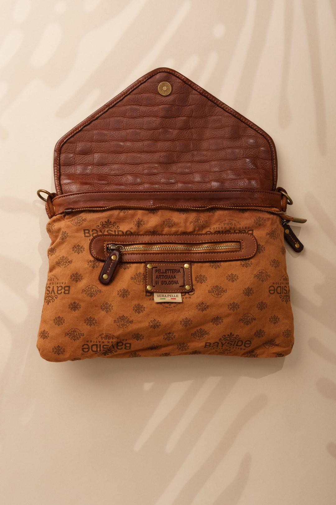 Siena Envelope Clutch interior zip pocket - Cognac | LUSHER
