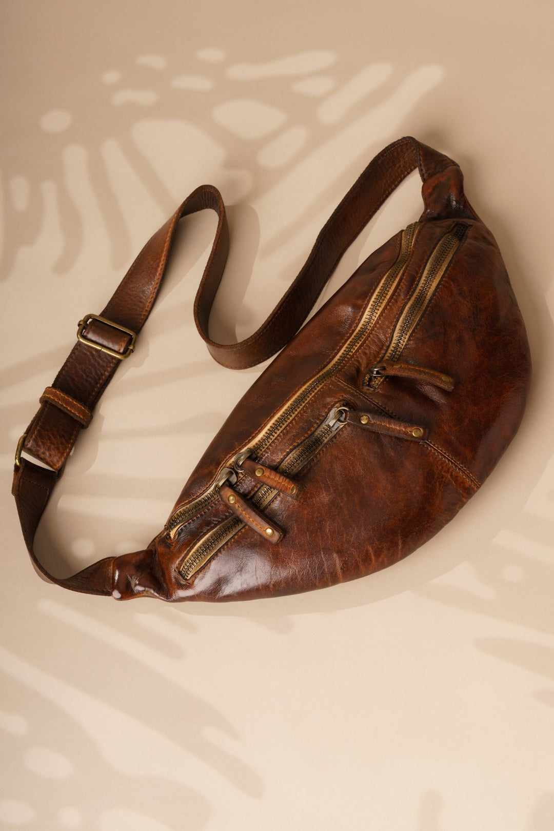 Small Urban Sling Bag - Cigar Brown | Lusher