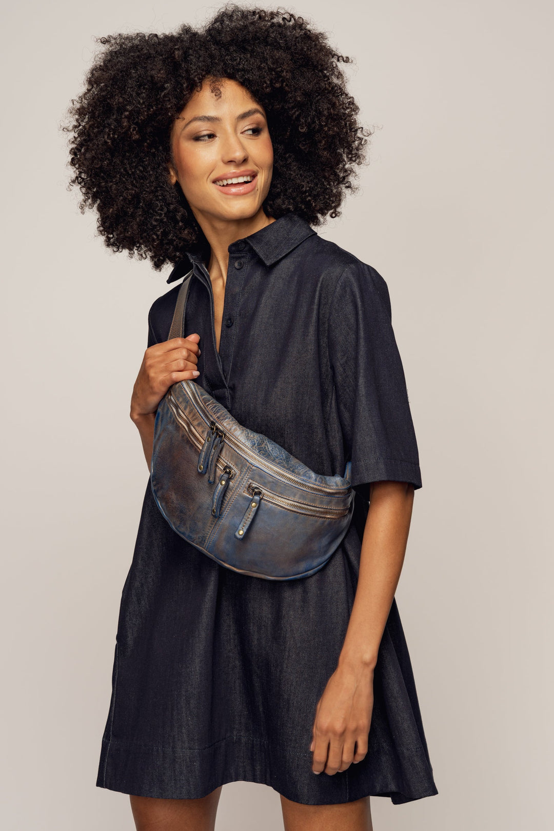 LUSHER SMALL URBAN SLING BAG VINTAGE DENIM 