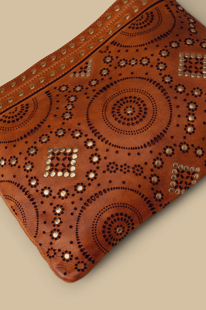 LUSHER WING POUCH COGNAC, BAYSIDE84 POUCH WITH STUDS AND LASER DETAILS, BAYSIDE84 WING POUCH, COGNAC LEATHER CROSSBODY POUCH