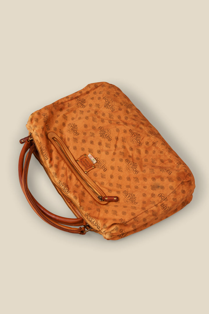 BAYSIDE84 XL Multipocket Tote & Crossbody - Cognac