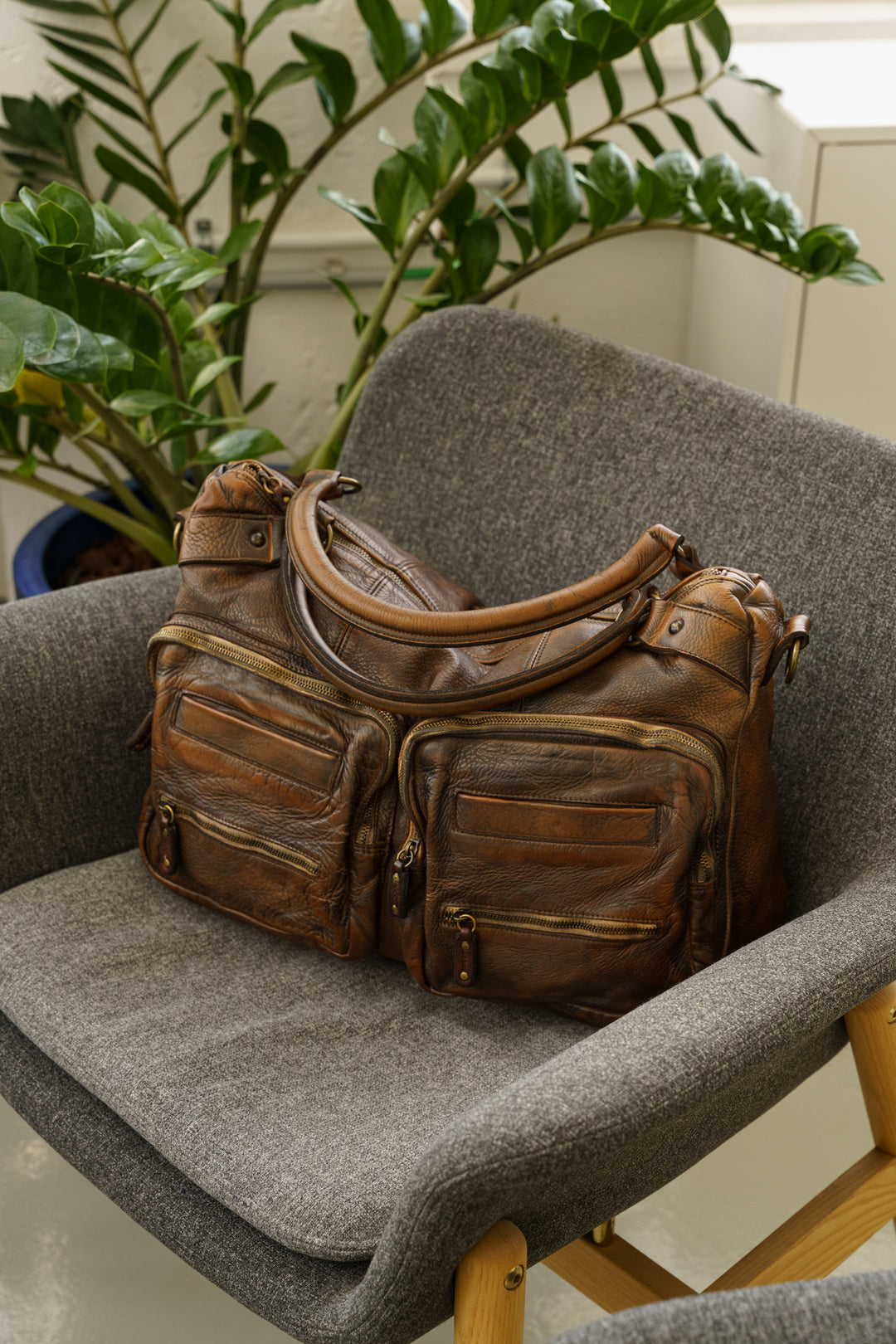 BAYSIDE84 XL Multipocket Tote & Crossbody - Cigar Brown mens